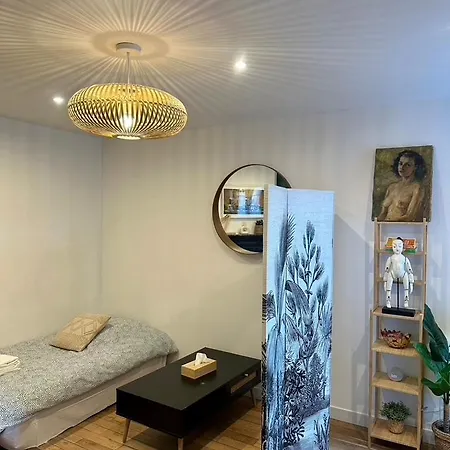 Daire Rare D'architecte En De Montmartre Paris