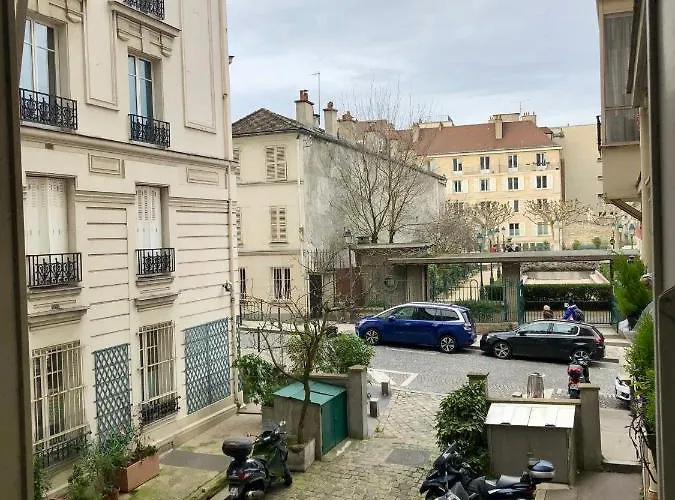 Apartment Rare D'architecte En De Montmartre Paris